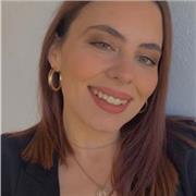 Titulada en Educación Infantil con Master en Atención a la Diversidad y Necesidades Educativas Especiales para todas las etapas.